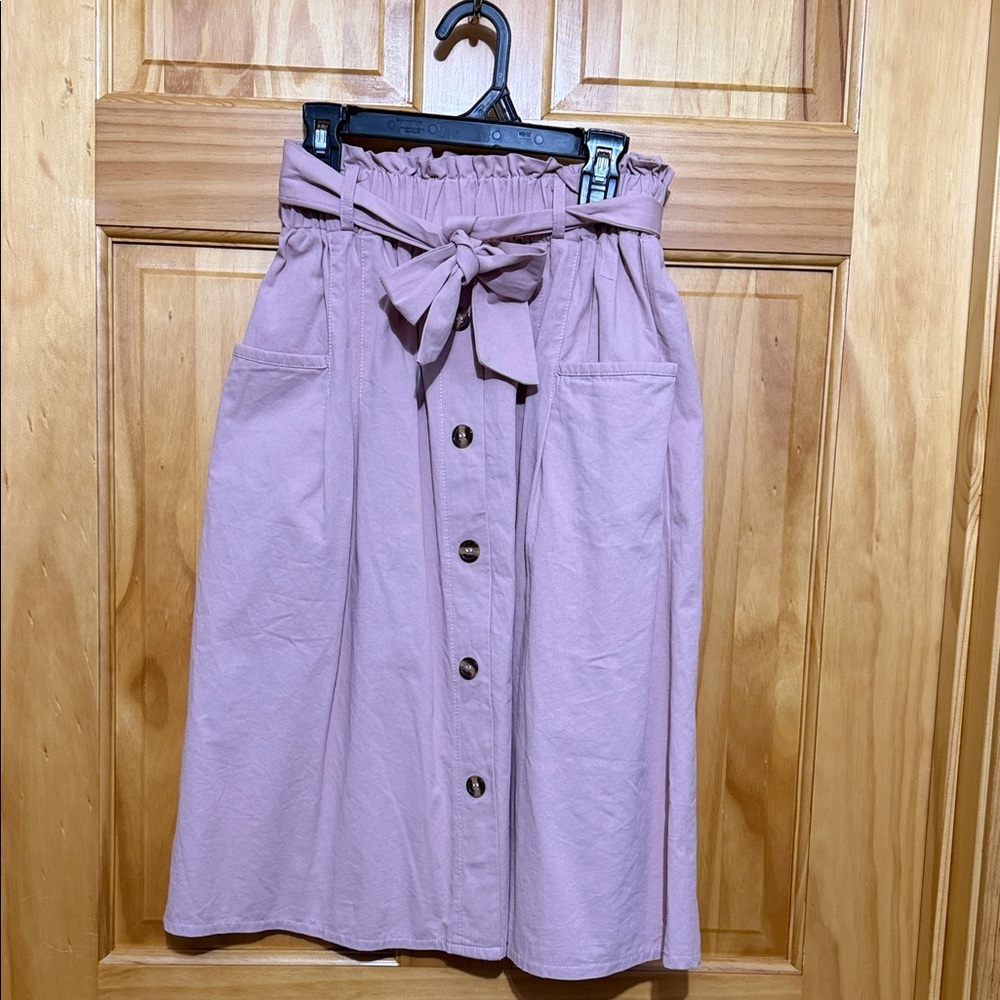 Paperbag Tie-Waist Midi Button Front Skirt in Dusty Rose, Size Small.